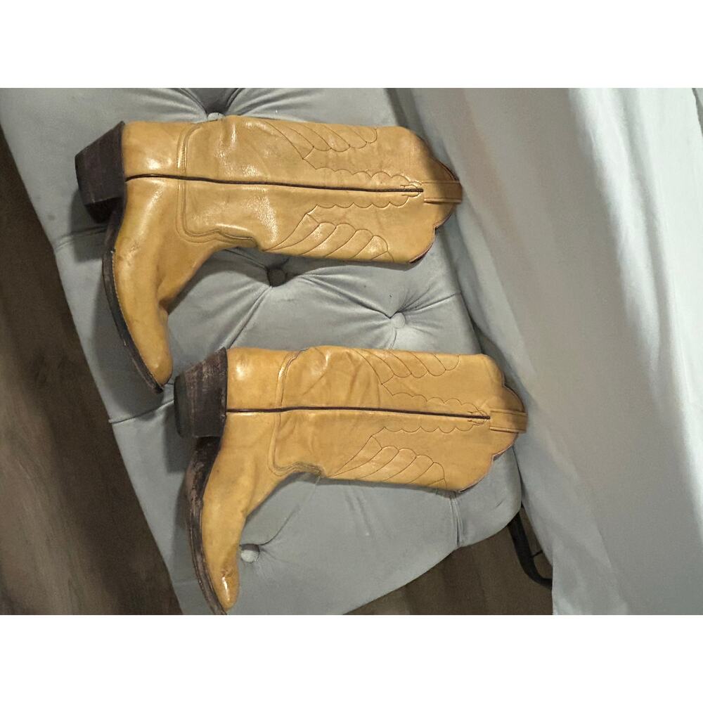 Real Vintage Leather Handmade Laramie brand authentic cowgirl boots size 7 tan